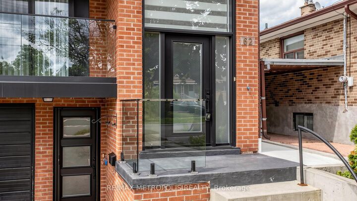 Property Photo: 62 Davelayne Road ON M9M 2A7