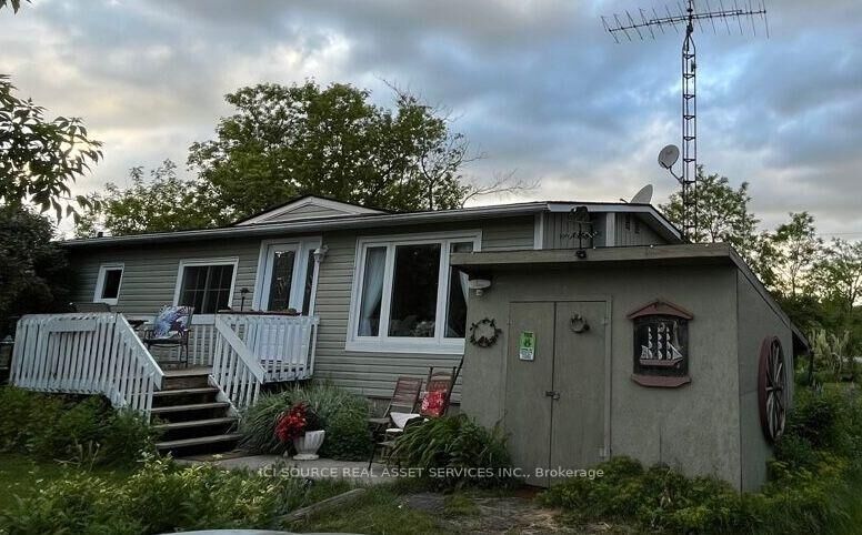 Property Photo: 10 Lakeside Drive ON K0K 1T0