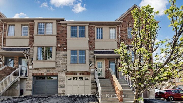 Property Photo: 435 English Rose Lane 14 ON L6H 7S9