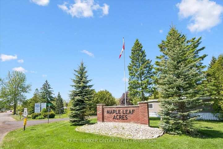 165 Cedar Crescent — photo 1