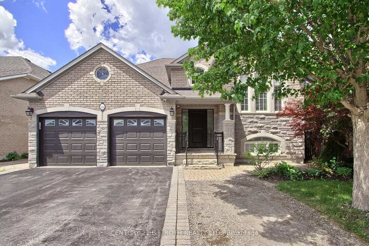 Property Photo: 28 Poplar Drive ON L4E 2Y4