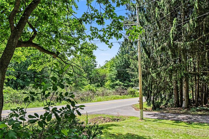 Property Photo:  2385 River Rd  PA 16148 