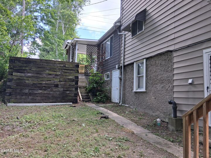 Property Photo: 265 View Street PA 15902