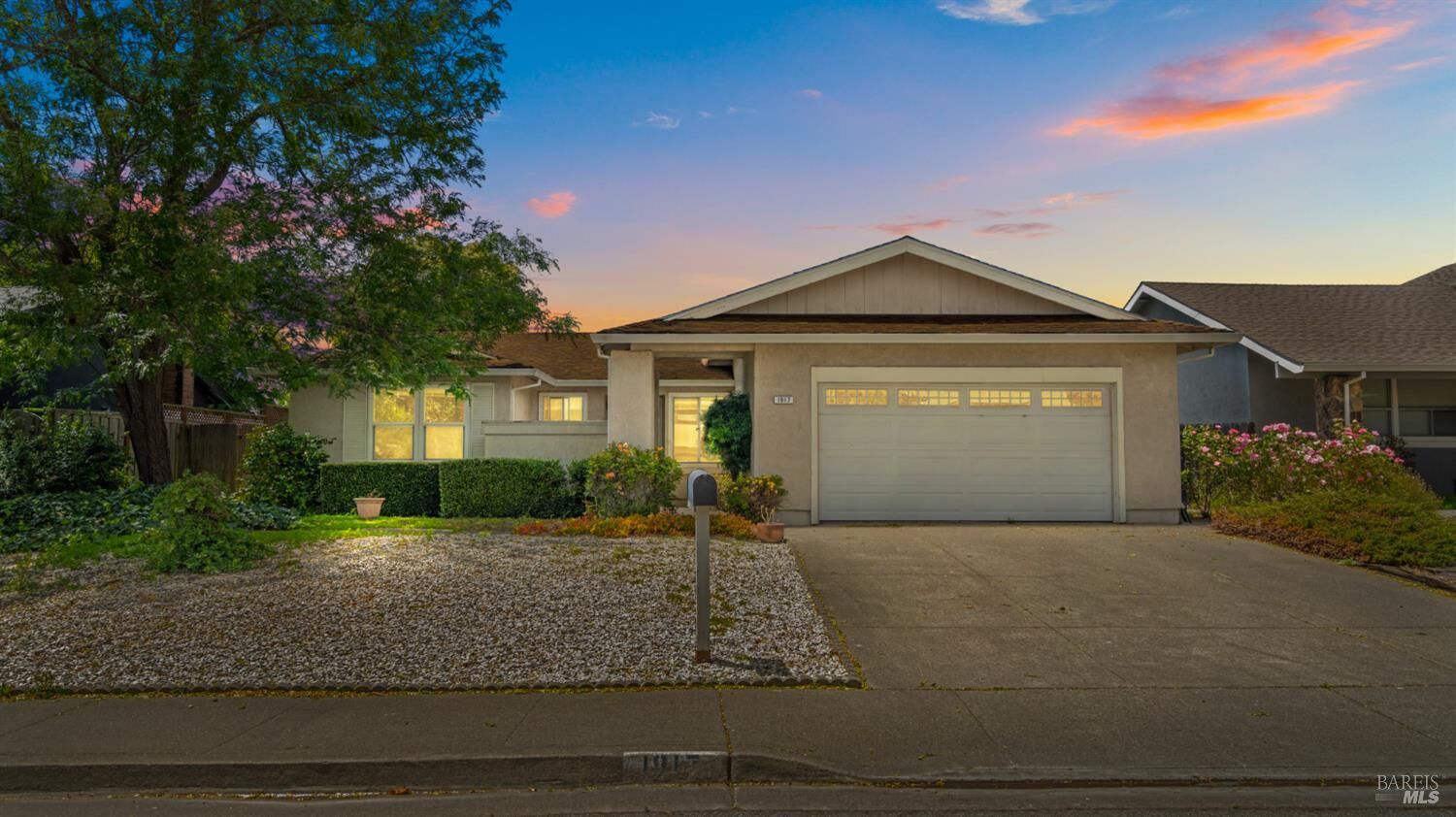 Property Photo:  1917 Clydesdale Way  CA 94954 