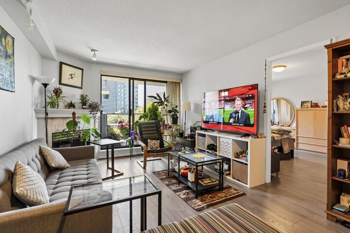 Property Photo: 6611 Cooney Road 602 BC V6Y 4C5