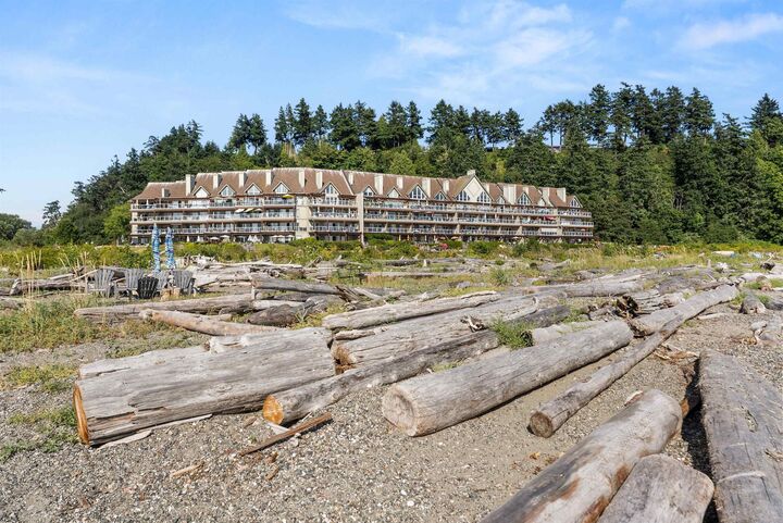Property Photo: 1120 Tsatsu Shores Drive 320 BC V4M 4G3