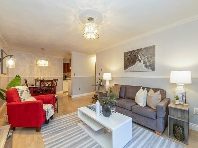 6105 Kingsway 112 — photo 1