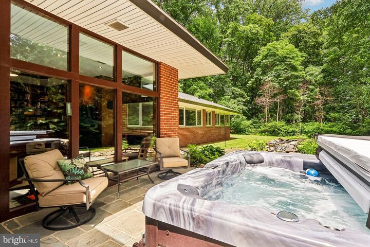 Property Photo:  939 North Avenue  PA 19064 