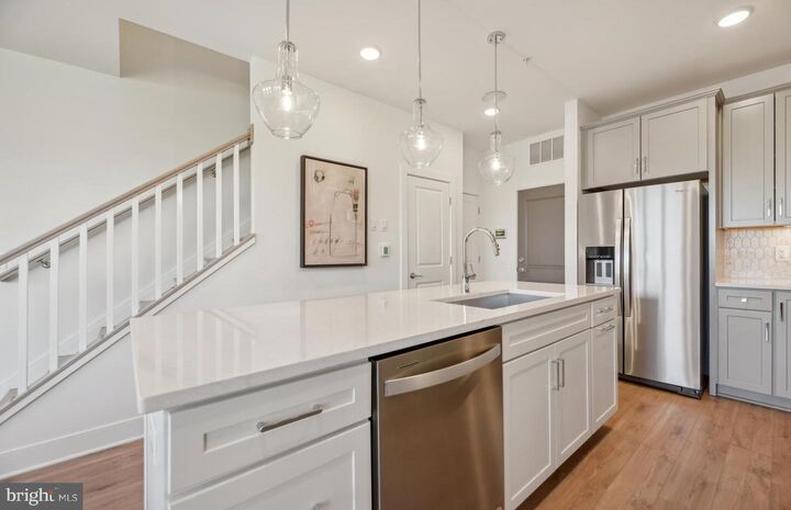 Property Photo: 506 Parkview Avenue MD 20878