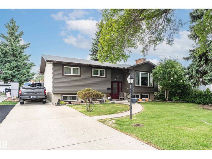 Property Photo:  36 Greenwood Wy  AB T8A 0J5 
