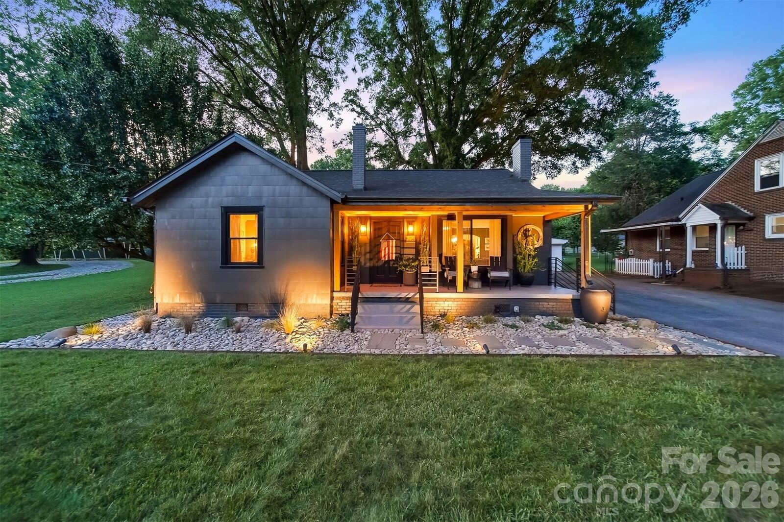 Property Photo:  504 W 6th Street  NC 28658 