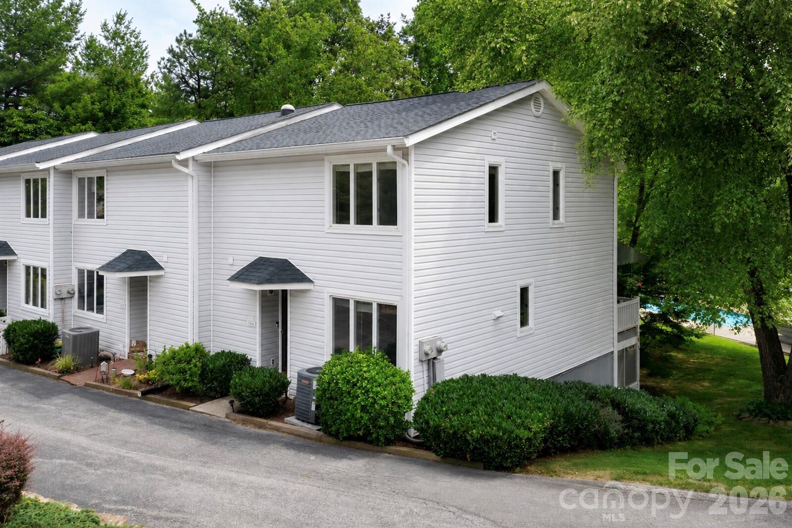 Property Photo:  54 Hollybrook Drive  NC 28803 