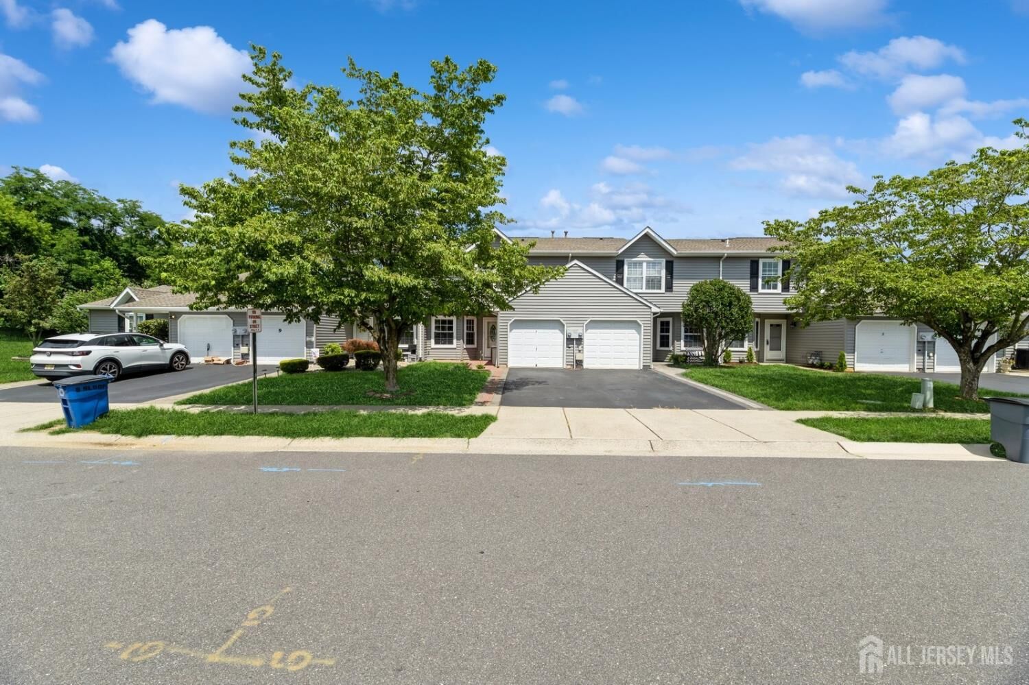 Property Photo: 7 Sloop Square NJ 07228