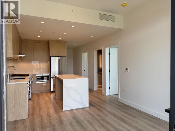 Property Photo: 3051 Abbott Street 610 BC V1Y 0P1