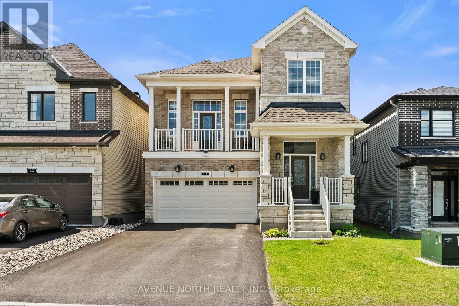 Property Photo: 17 Fossa Terrace ON K2J 6W4