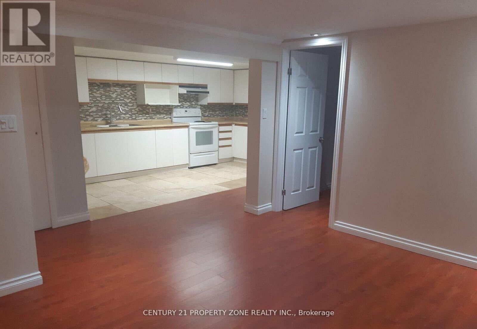 Property Photo:  164 Earnscliffe Circle Upper  ON L6T 2B7 