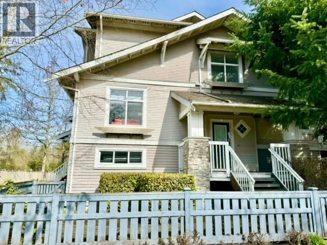 Property Photo:  9533 Granville Avenue  BC V6Y 1P9 