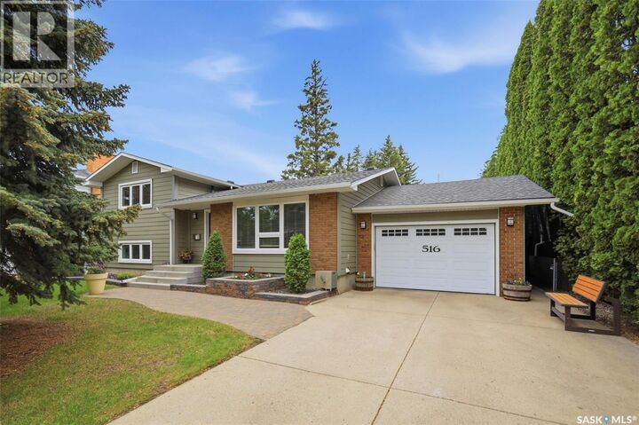 Property Photo:  516 Lake Crescent  SK S7H 3A4 