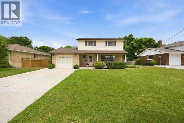 Property Photo: 1030 Linden Way ON N7S 2C6