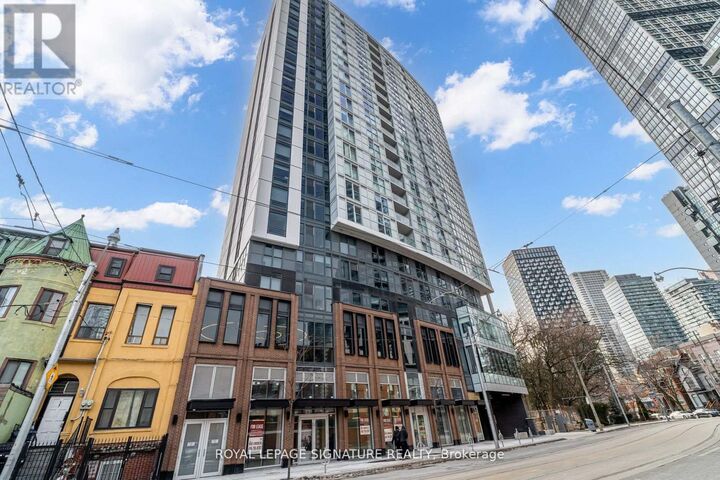 Property Photo:  219 Dundas Street East 810  ON M5A 0V1 