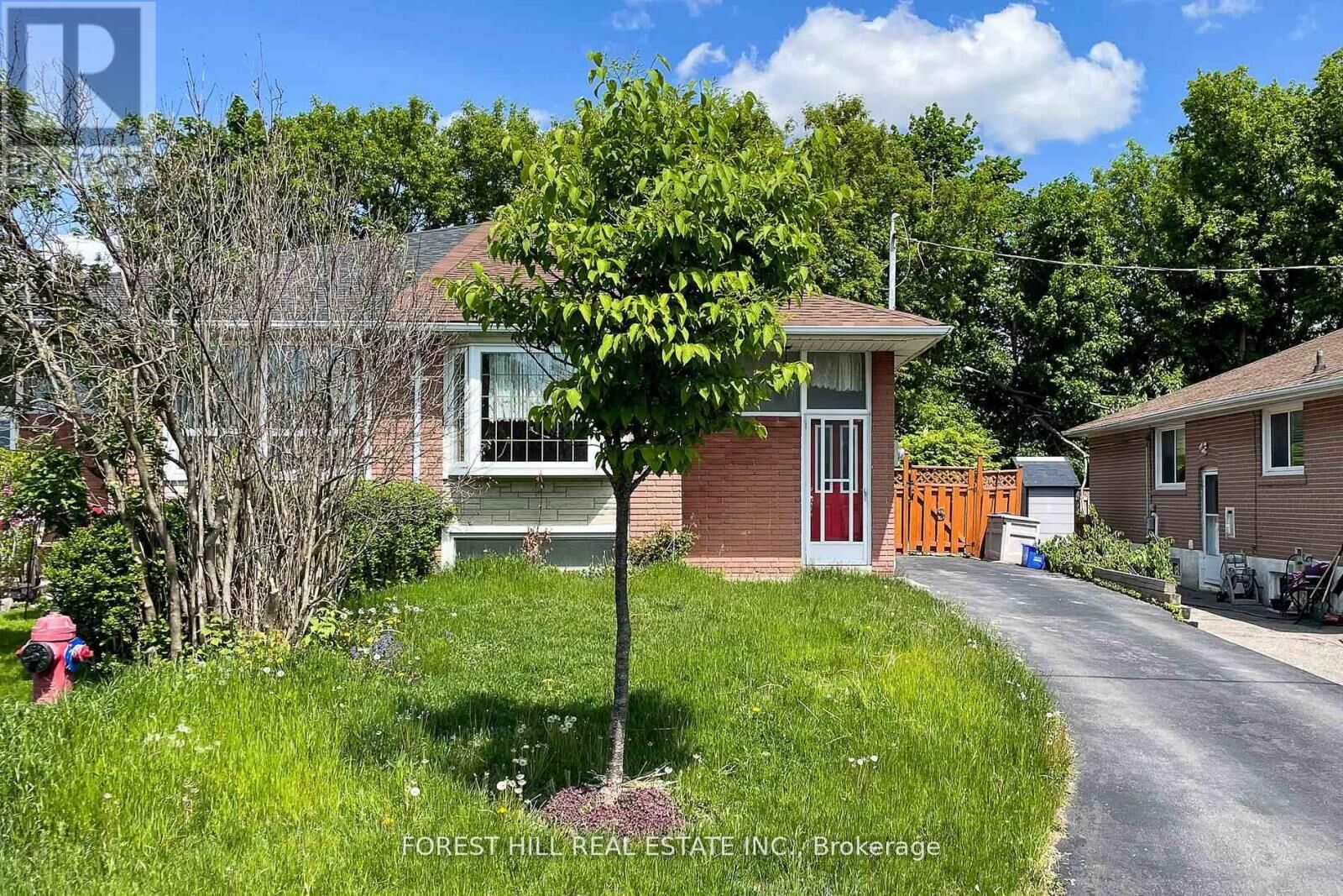 Property Photo:  179 Septonne Avenue Main  ON L3Y 2W5 