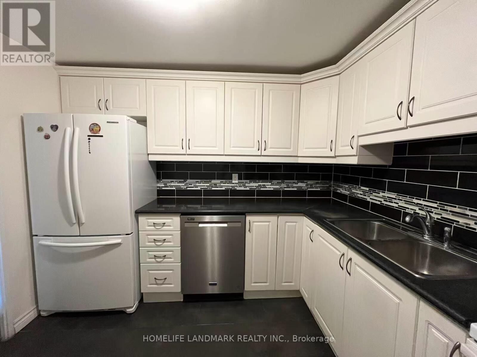 Property Photo:  3303 Don Mills Road 3405  ON M2J 4T6 