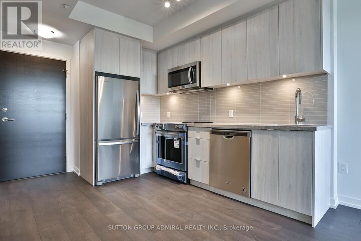 Property Photo: 8868 Yonge Street 207E ON L4C 1Z8