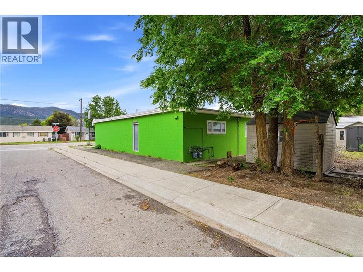 Property Photo: 1502 Coldwater Avenue BC V1K 1B2