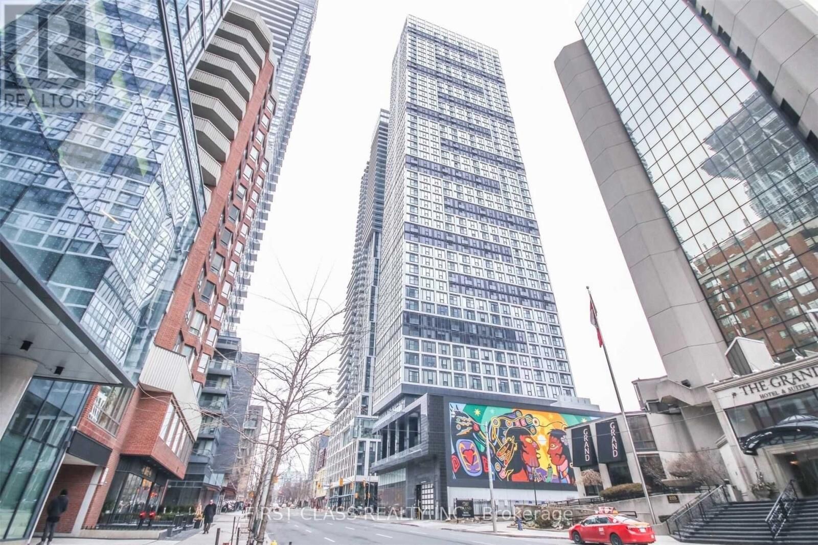 Property Photo:  181 Dundas Street East 1002  ON M5A 0N5 