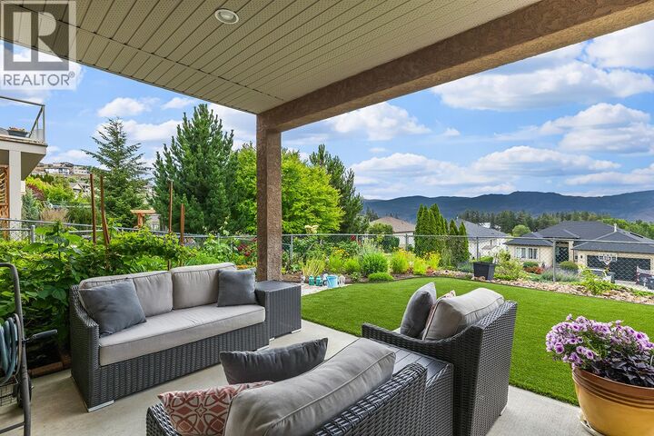 Property Photo: 3069 Bridlehill Drive BC V4T 2W2