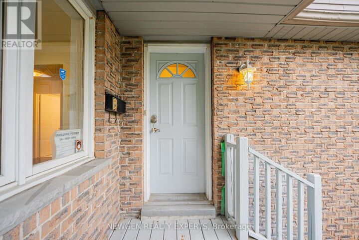 Property Photo: 2878 Rainwater Drive ON L5N 6K9