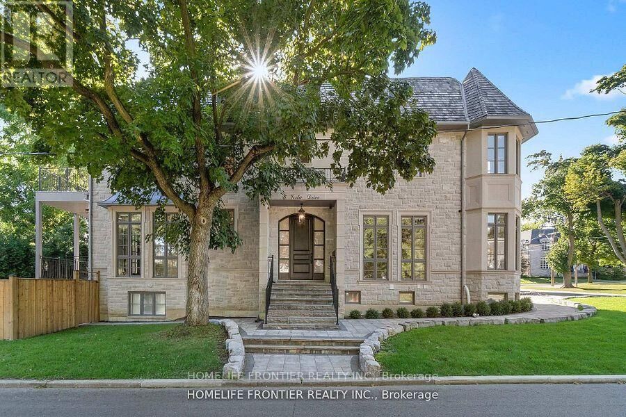 Property Photo: 8 Vesta Drive ON M5P 2Z5