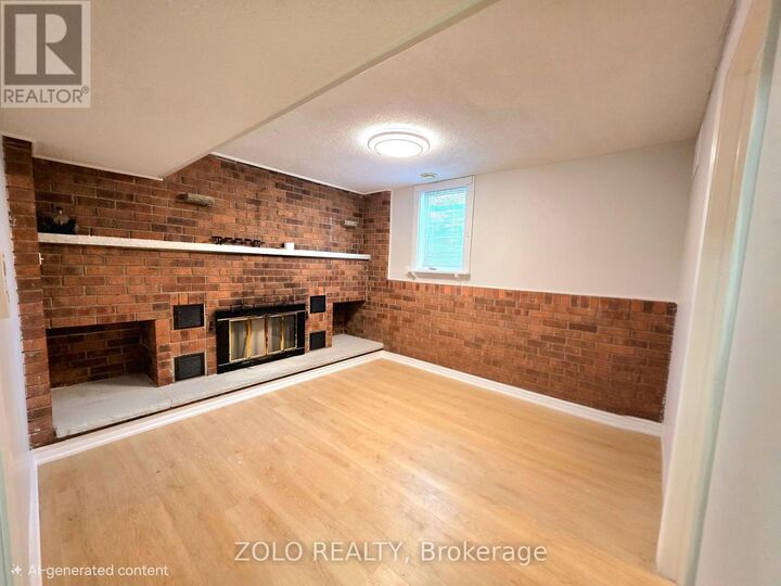 Property Photo:  4233 Greybrook Crescent  ON L4W 3G5 