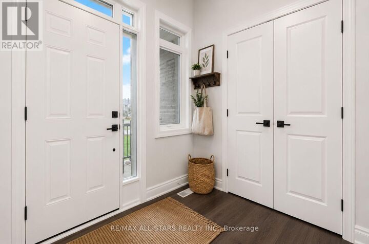 Property Photo: 18 Alan Williams Trail ON L9P 0R5
