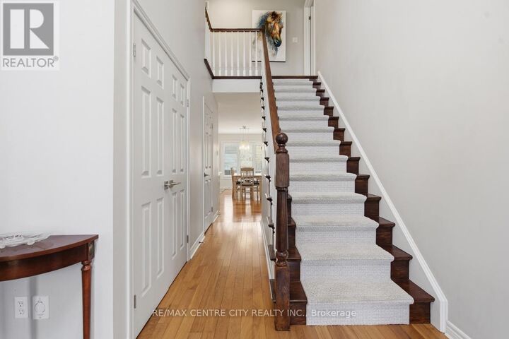 Property Photo: 6 Trillium Court ON N0M 2A0