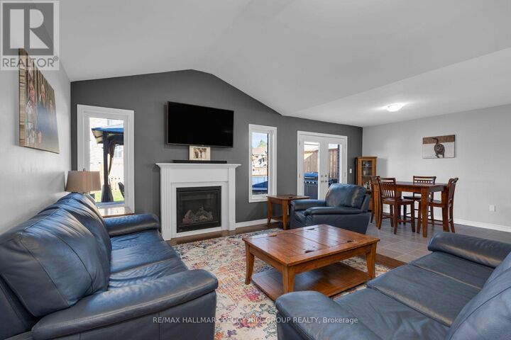 Property Photo:  70 Bellisle Road  ON L9M 0V6 