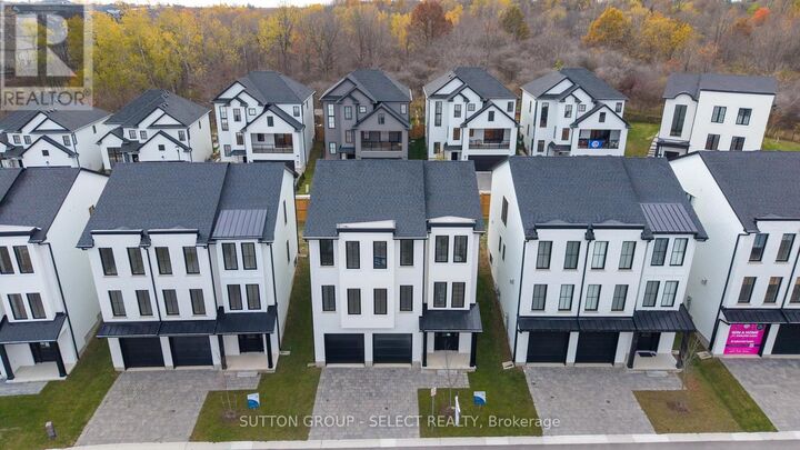 Property Photo: 2835 Sheffield Place 9 ON N6G 5H5
