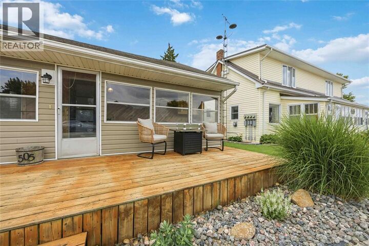 Property Photo: 505 Broadway Street ON N0P 2B0