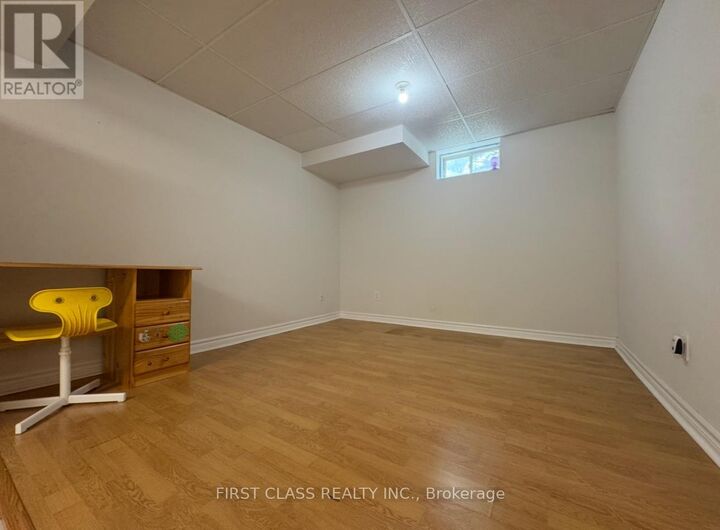 Property Photo: 132 Peninsula Crescent Basement ON L4S 1X9