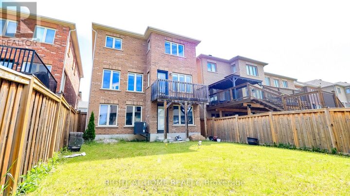 Property Photo:  8 Cherry Lane  ON L9R 0M1 