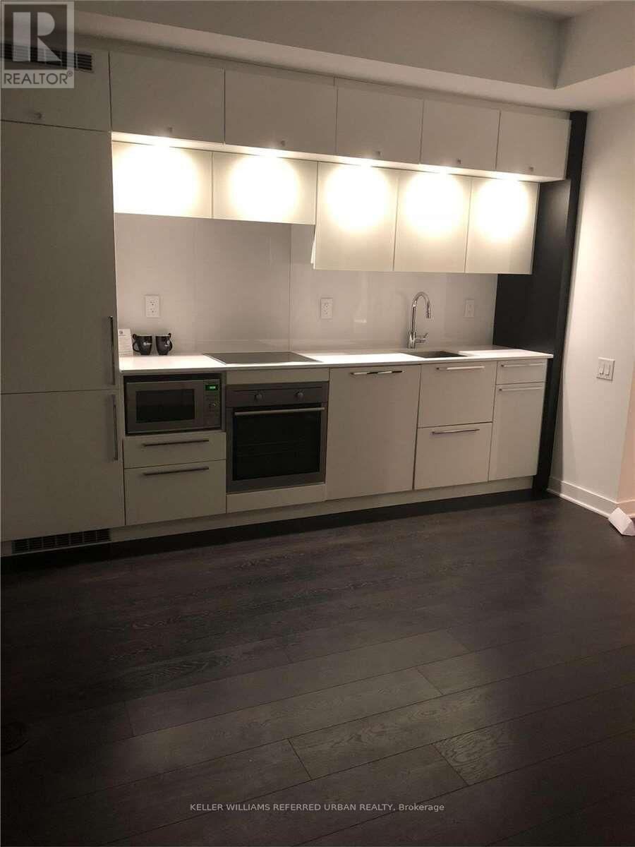 Property Photo:  15 Grenville Street 1904  ON M4Y 1A1 