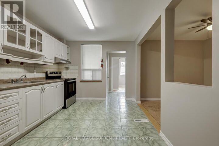 Property Photo: 367 Westmoreland Avenue North Main ON M6H 3A6