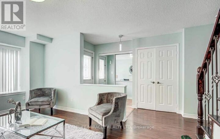 Property Photo: 4200 Kingston Road 12 ON M1E 2M6