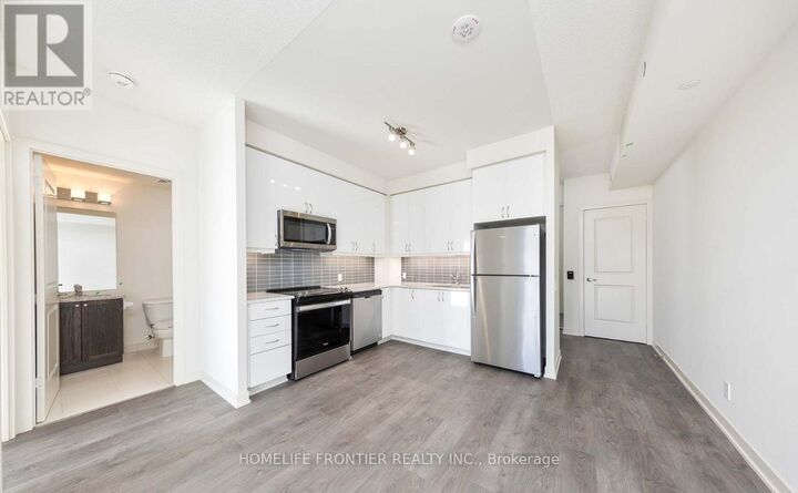 Property Photo: 4955 Yonge Street 2007 ON M2N 0G9