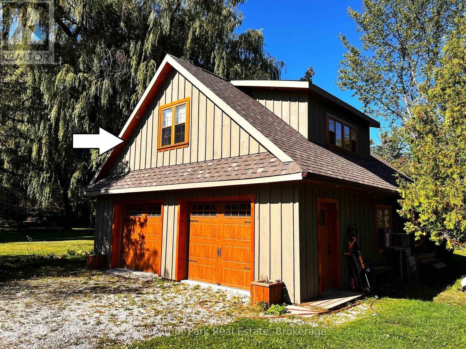 Property Photo:  115 Tyrolean Lane  ON L9Y 0N7 