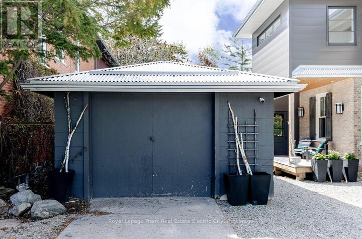 Property Photo: 11 Conger Street ON K9H 4Y7