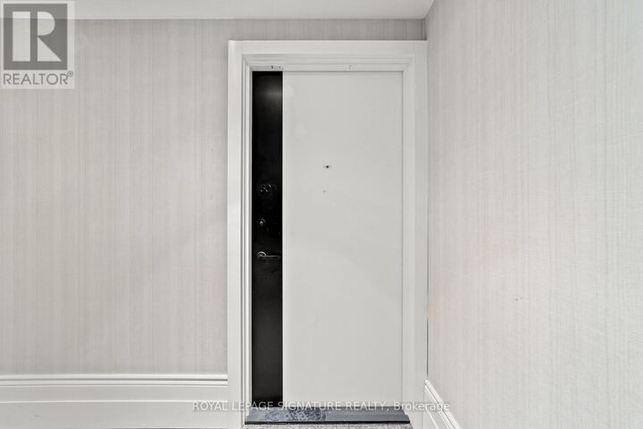 Property Photo:  9 Clegg Road 501  ON L6G 0H3 