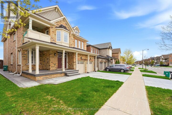 Property Photo: 193 Bonnieglen Farm Boulevard ON L7C 4C1