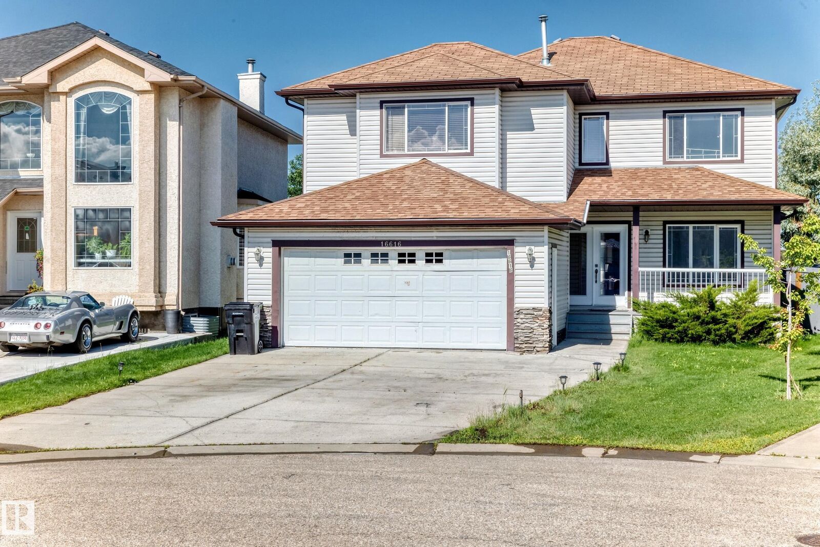 Property Photo: 16616 70 Street NW AB T5Z 3Z8
