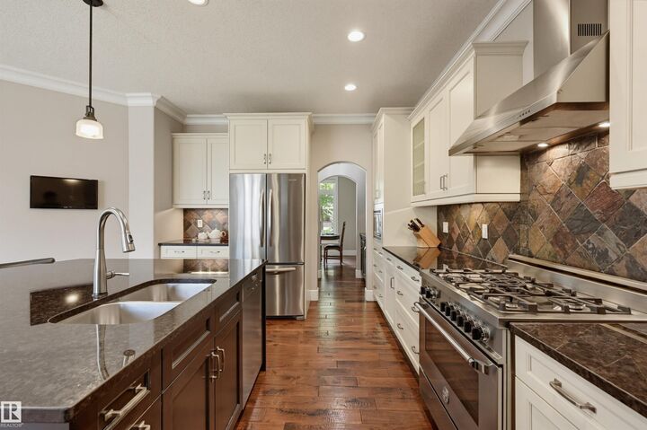 Property Photo:  10615 135 Street NW  AB T5N 2C9 